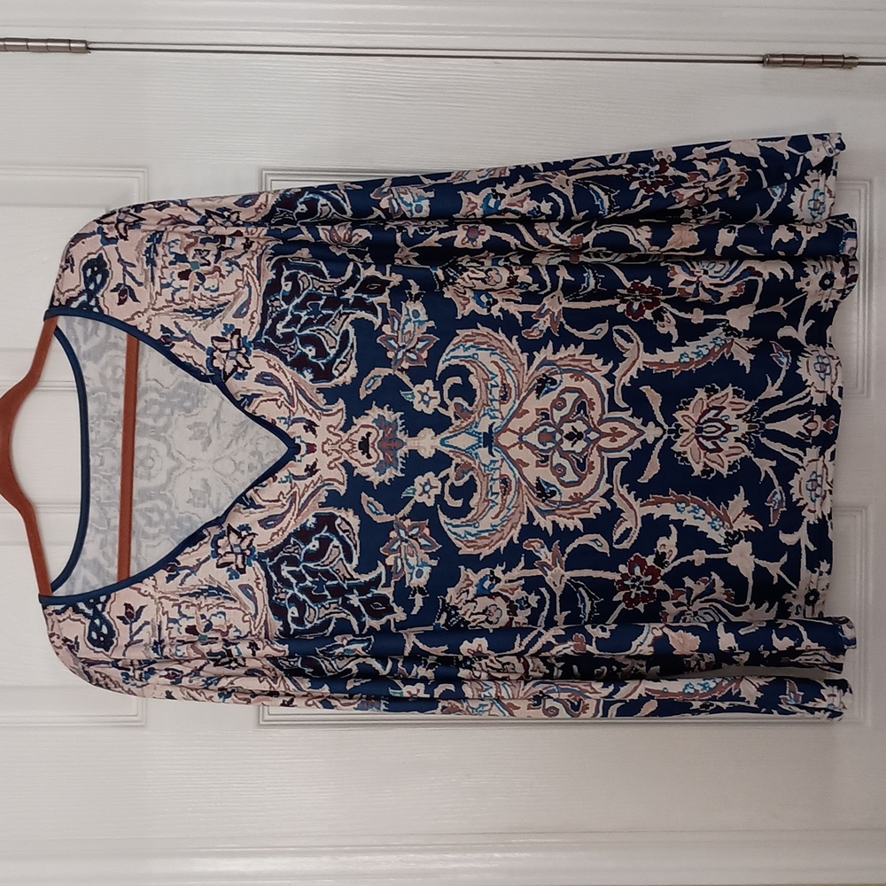 New! Women's Plus Size Retro Print Size 5XL Long Sleeve Shirt (b580)